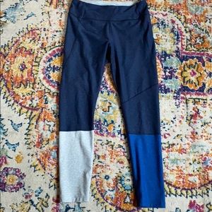 Outdoor voices 7/8 Dipped Leggings